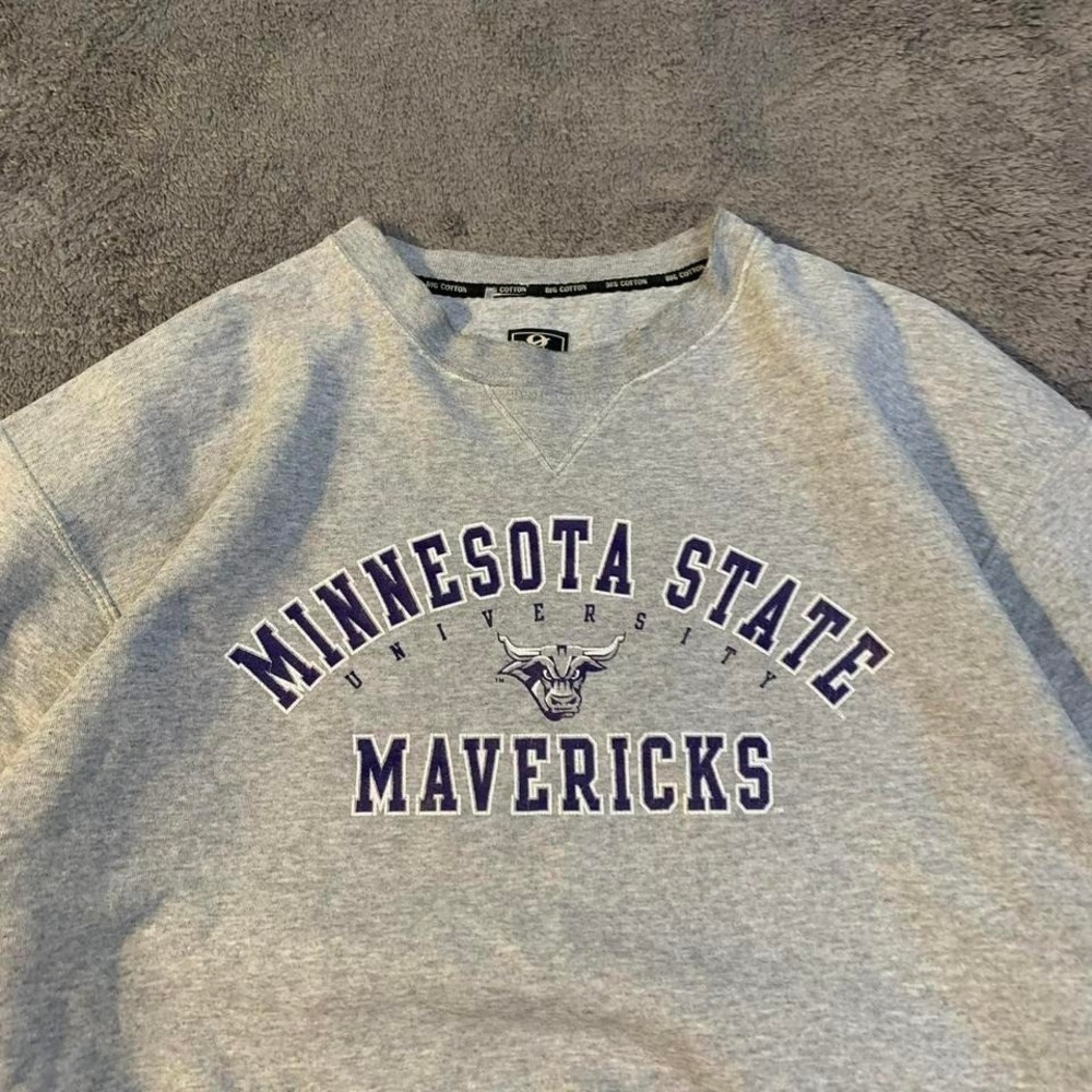 Vintage Minnesota State University ‎ Mavericks Grey and Blue Crewneck XL